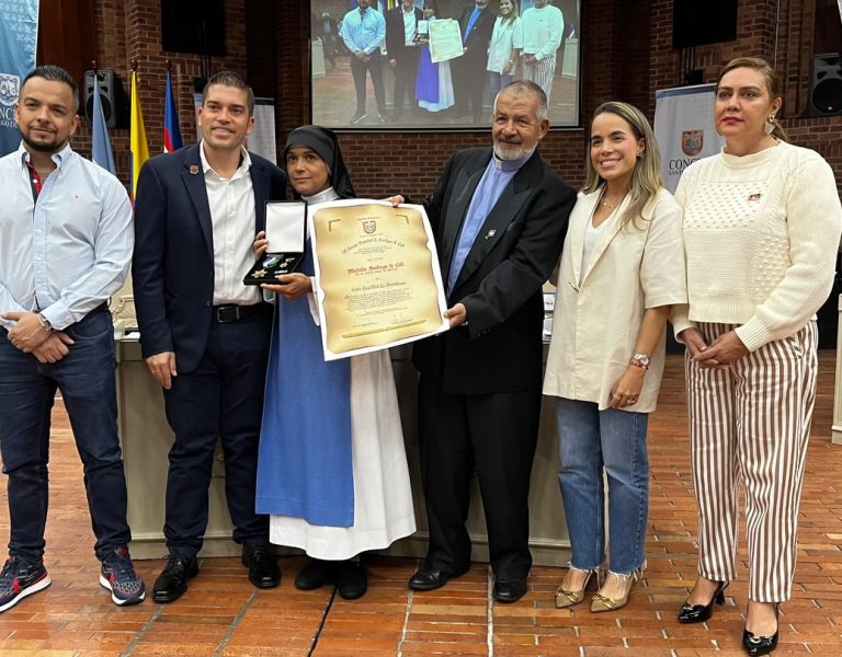 La Casa Sacerdotal “La Providencia” recibe reconocimiento del Concejo de Cali por su servicio y compromiso con la comunidad