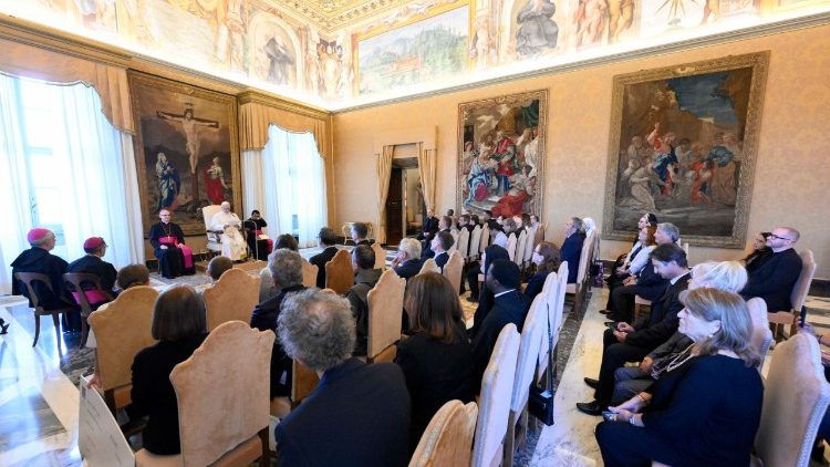 El Papa: Promover una formación para la vida pública al servicio del bien común