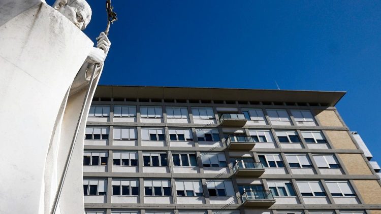 El Papa en el Gemelli: La intervención ha concluido con éxito